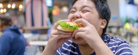 Super ricreazione | Patatine, panino e acqua
